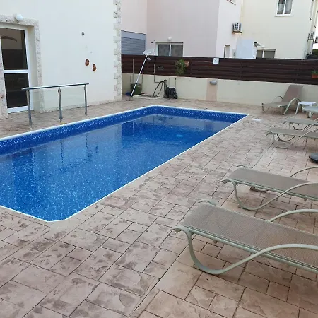 Bright Elena 17, Private Pool, Walk To The Beach!