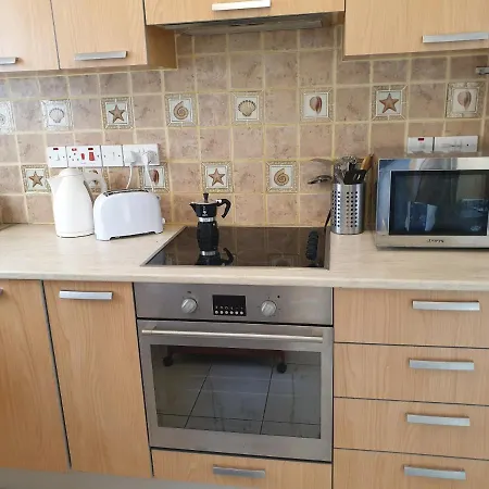 Bright Elena 17, Private Pool, Walk To The Beach! Villa *