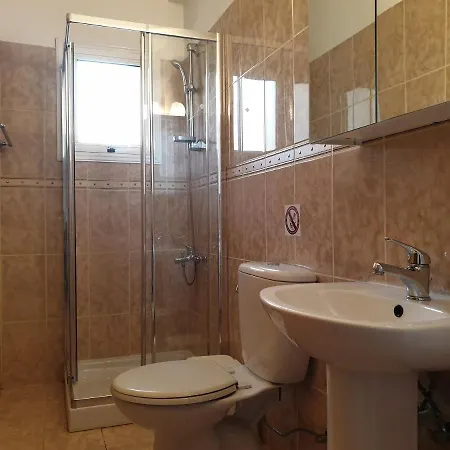 فيلة Bright Elena 17, Private Pool, Walk To The Beach! باراليمني